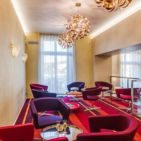 Hotel Le Châteaubriant מראה חיצוני תמונה