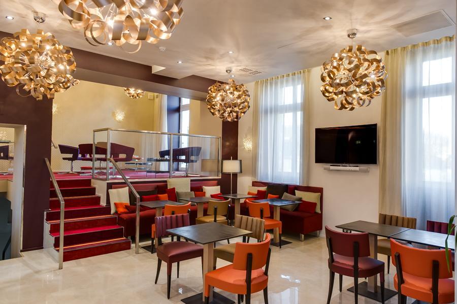 Hotel Le Châteaubriant מראה חיצוני תמונה
